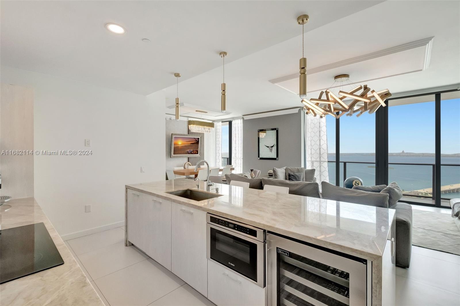 PARAISO BAYVIEWS CONDO - Residential Lease