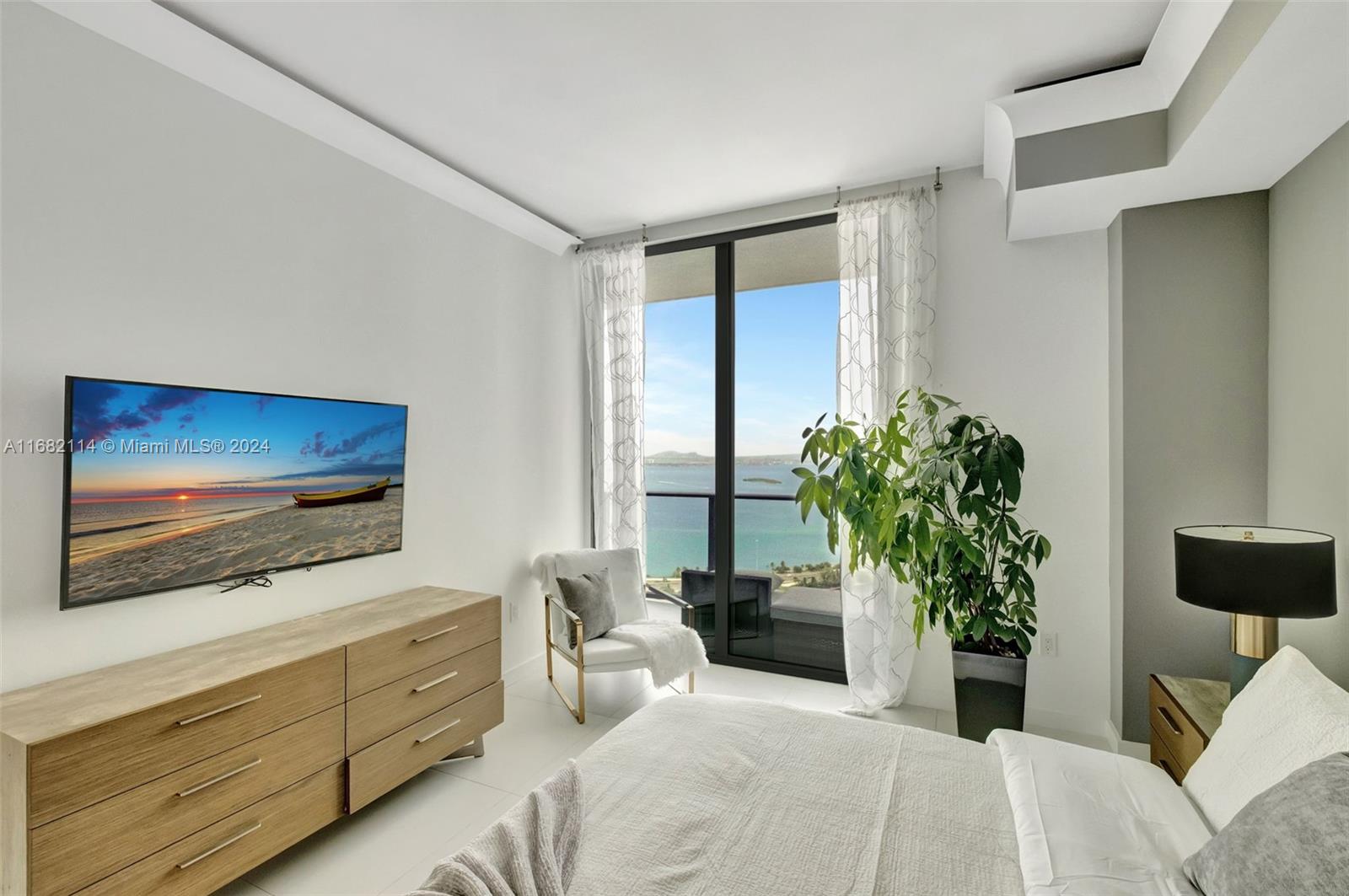 PARAISO BAYVIEWS CONDO - Residential Lease