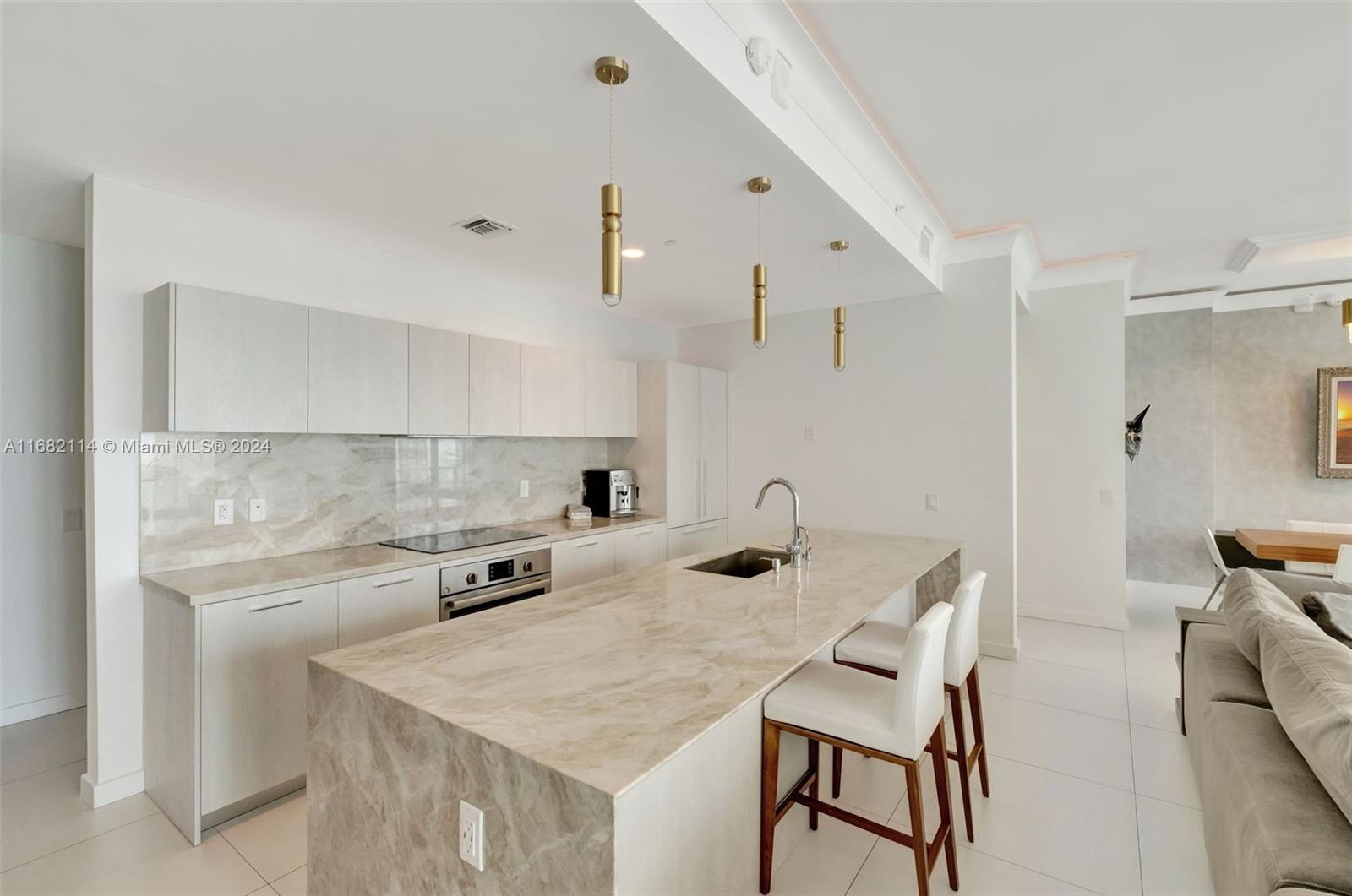 PARAISO BAYVIEWS CONDO - Residential Lease