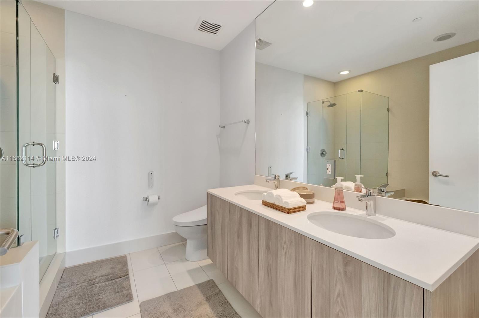 PARAISO BAYVIEWS CONDO - Residential Lease