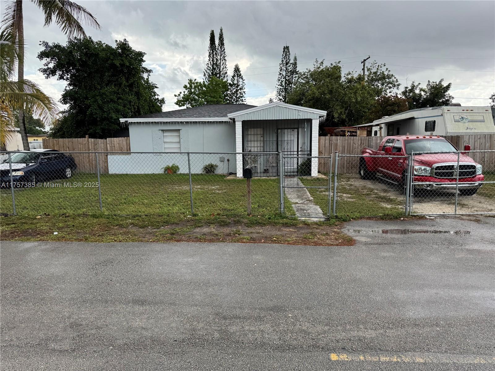 2380 Nw 133rd St, Miami, Broward County, Florida - 2 Bedrooms  
1 Bathrooms - 