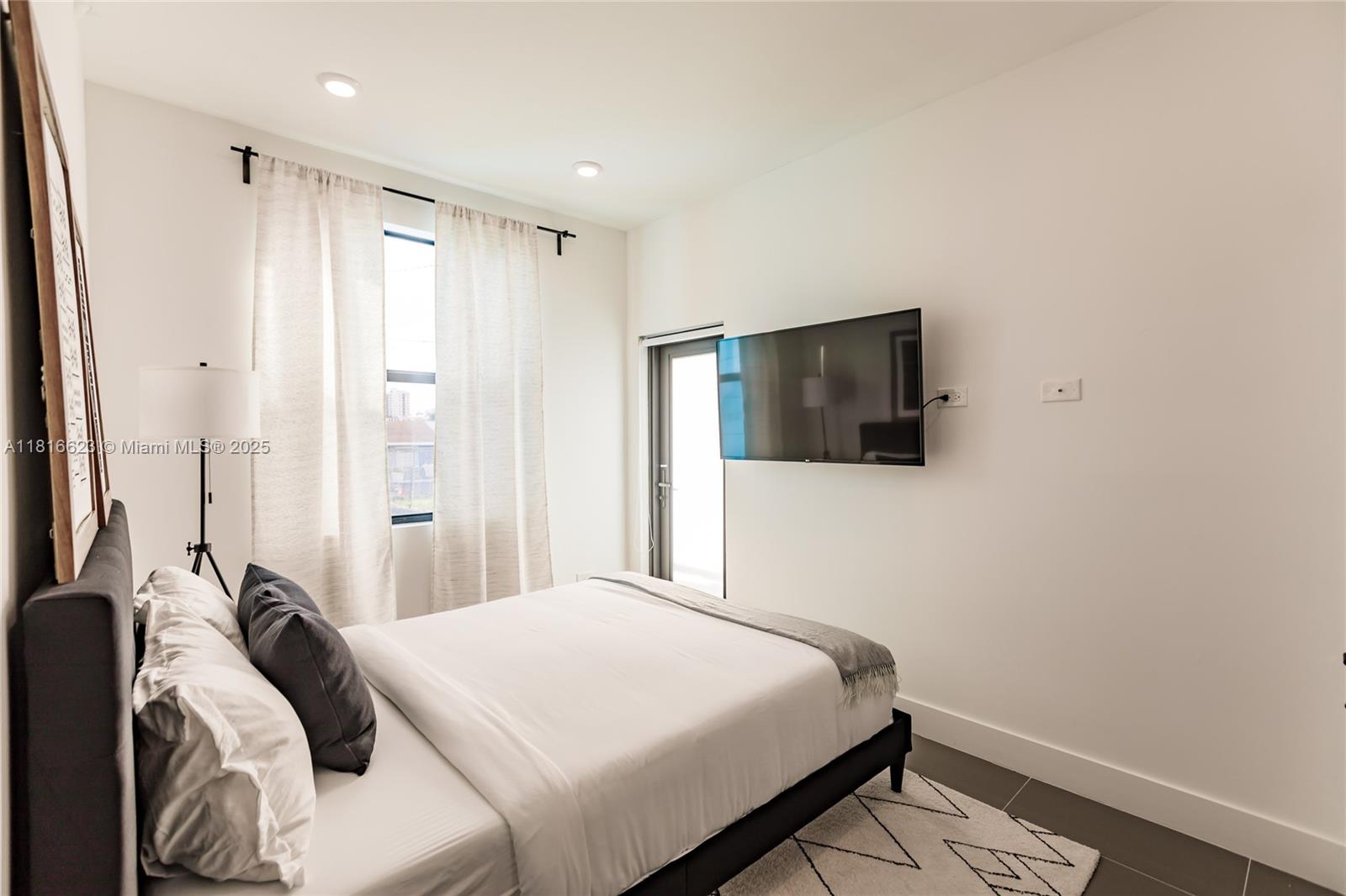 KIRKLAND HEIGHTS AMD - Residential Income