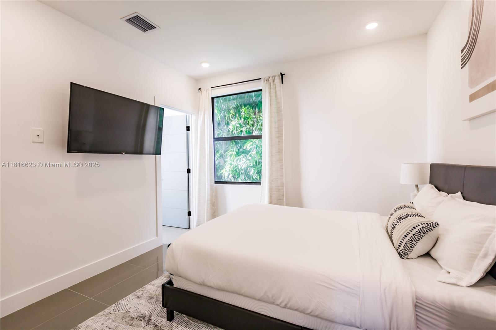 KIRKLAND HEIGHTS AMD - Residential Income