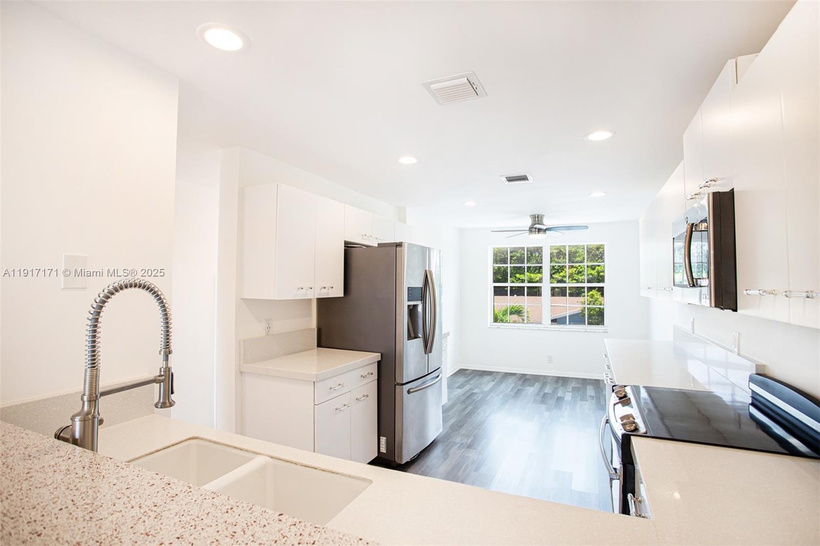 OCEAN VUE - Residential