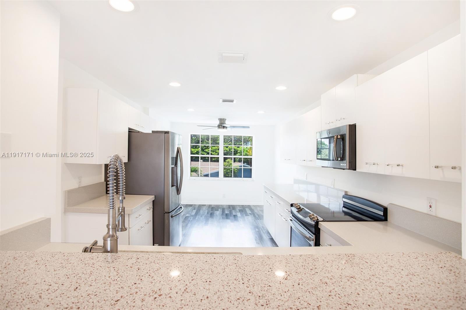 OCEAN VUE - Residential