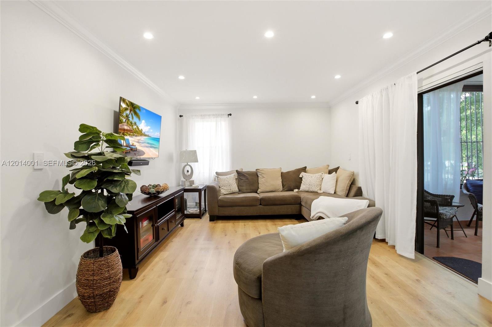 TERRANOVA CONDO #2 - Residential