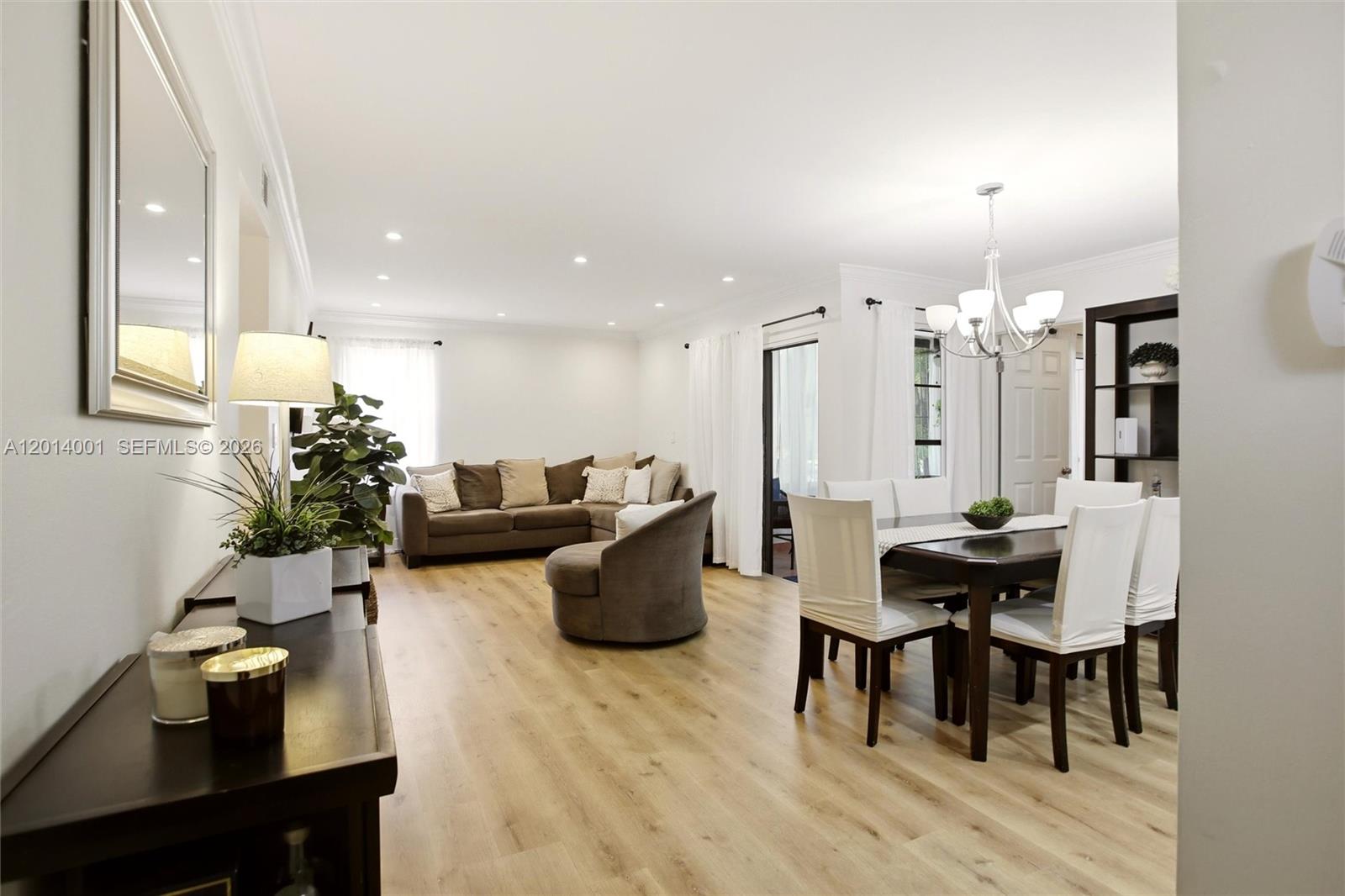 TERRANOVA CONDO #2 - Residential