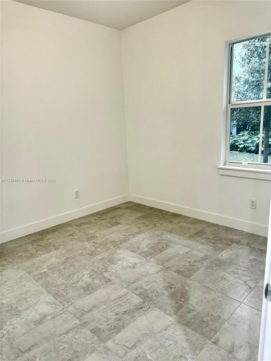 ATLANTIC GROVE PLAT NO 2 - Residential Lease