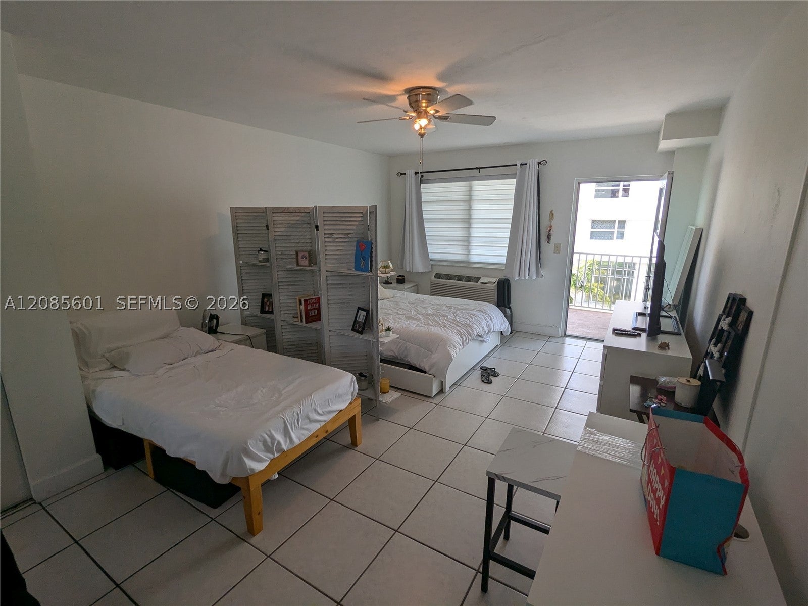 158 Ocean Dr 406, Miami Beach FL 33139
