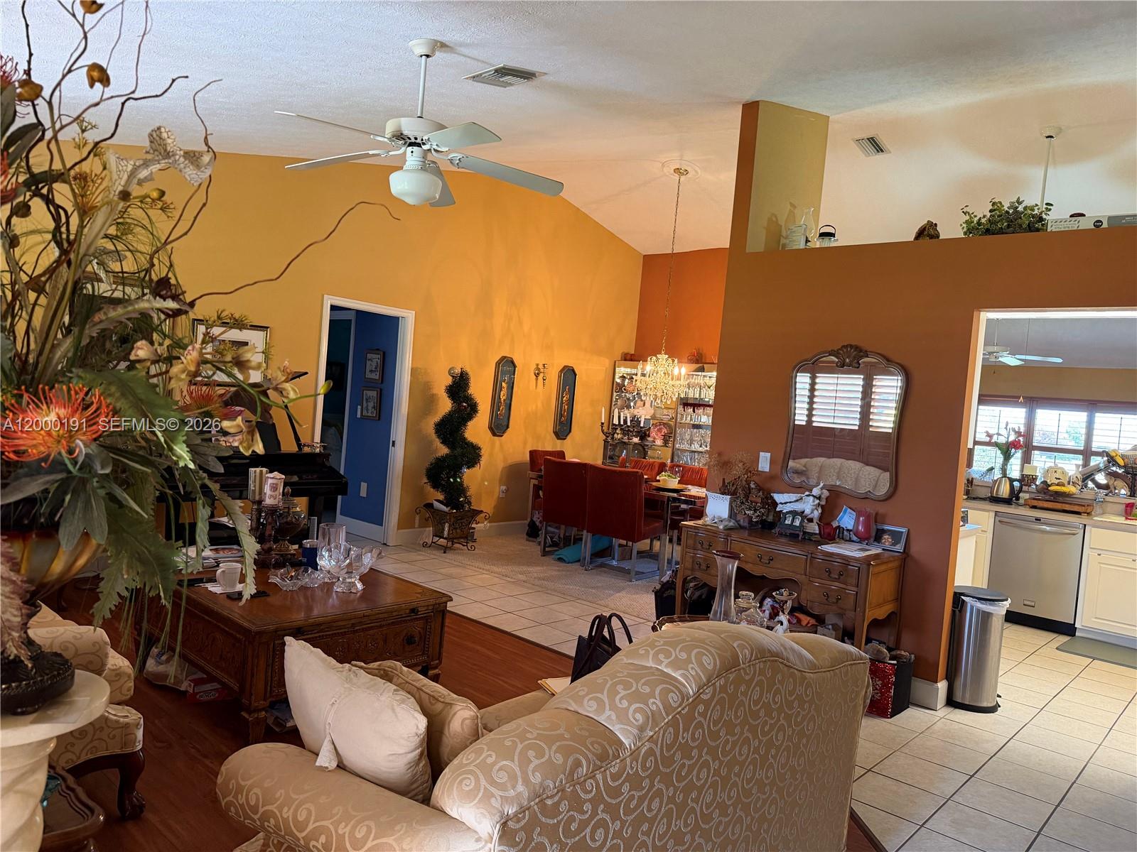 SUN N LAKE - Residential