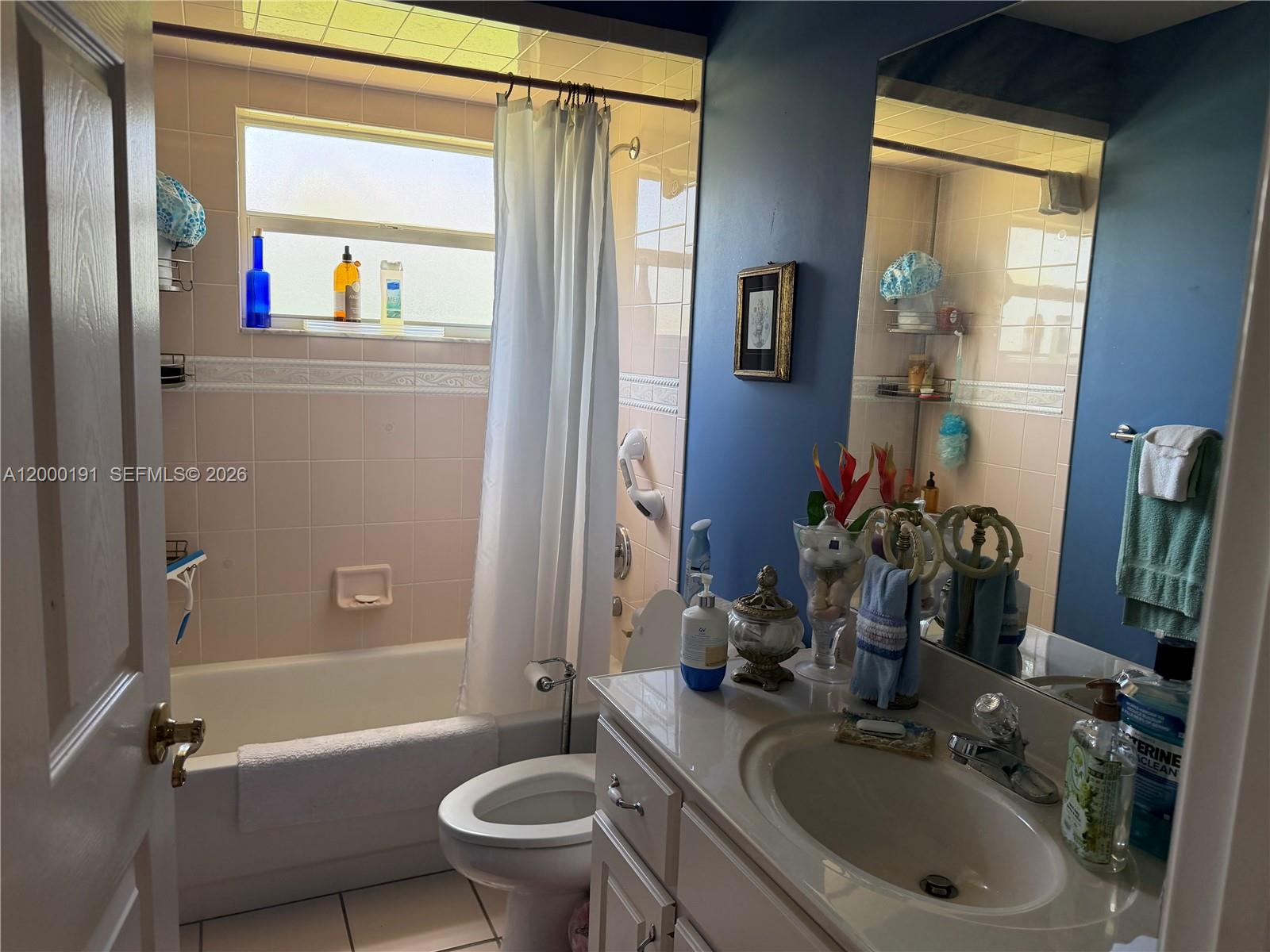 SUN N LAKE - Residential