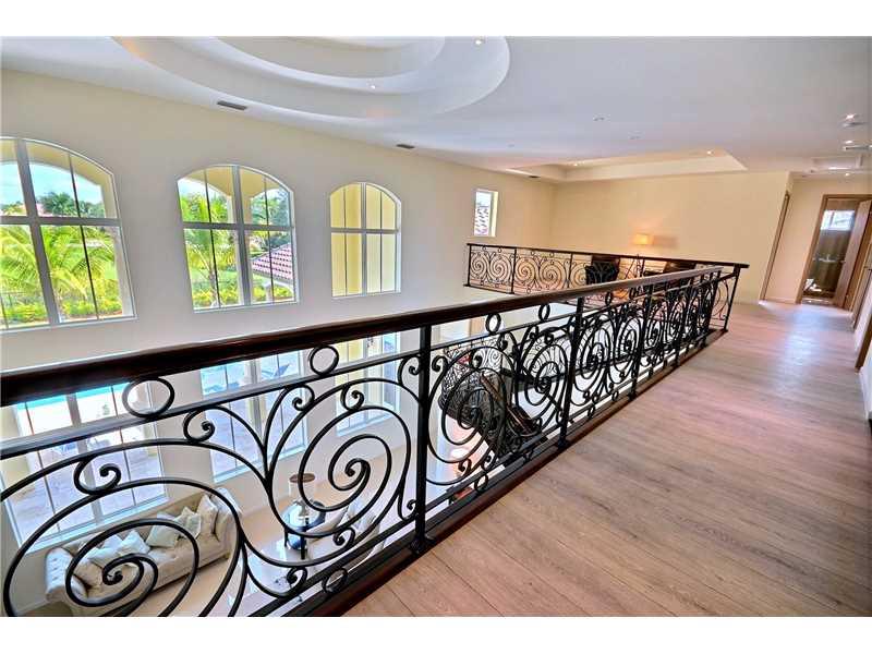 OAK HOLLOW ESTATES - Residential