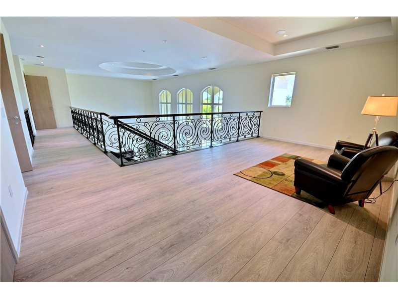 OAK HOLLOW ESTATES - Residential