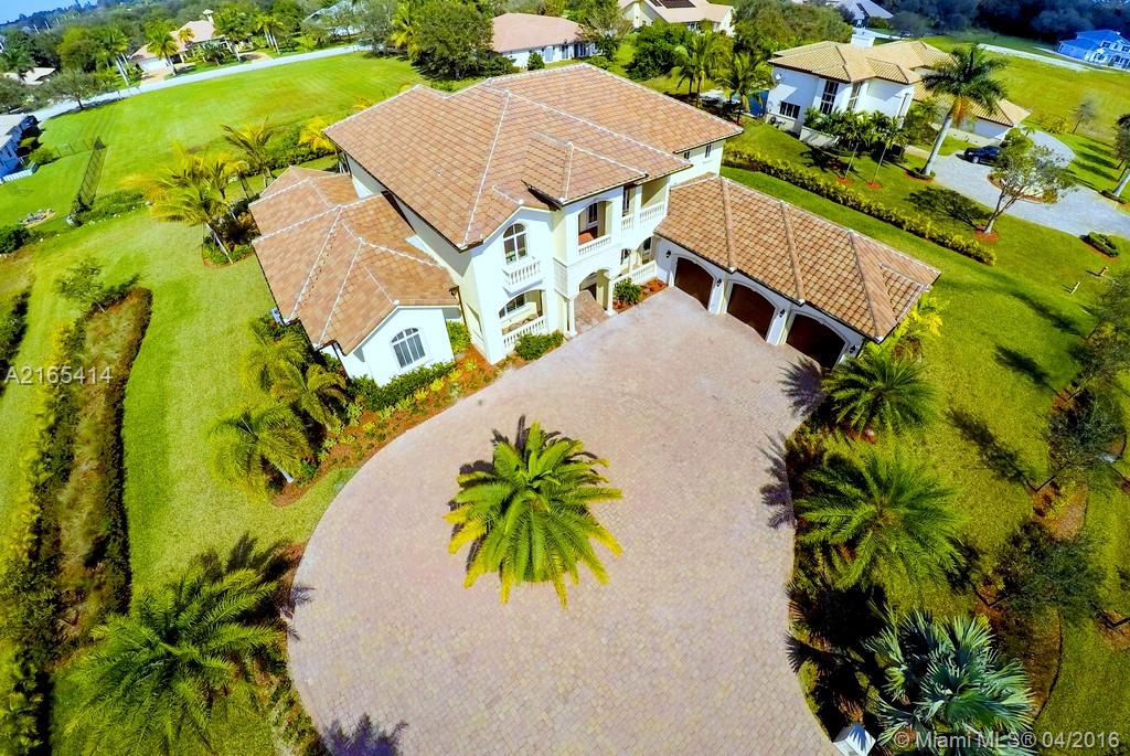 OAK HOLLOW ESTATES - Residential