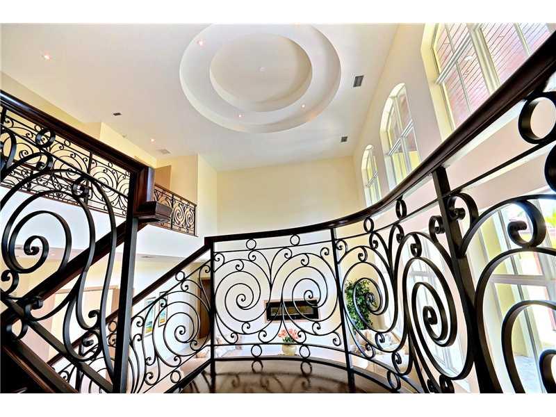 OAK HOLLOW ESTATES - Residential