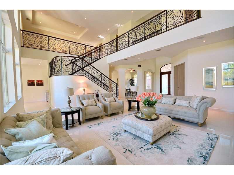 OAK HOLLOW ESTATES - Residential