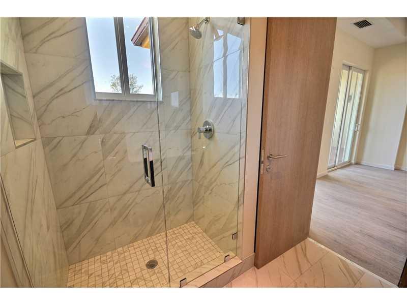 OAK HOLLOW ESTATES - Residential