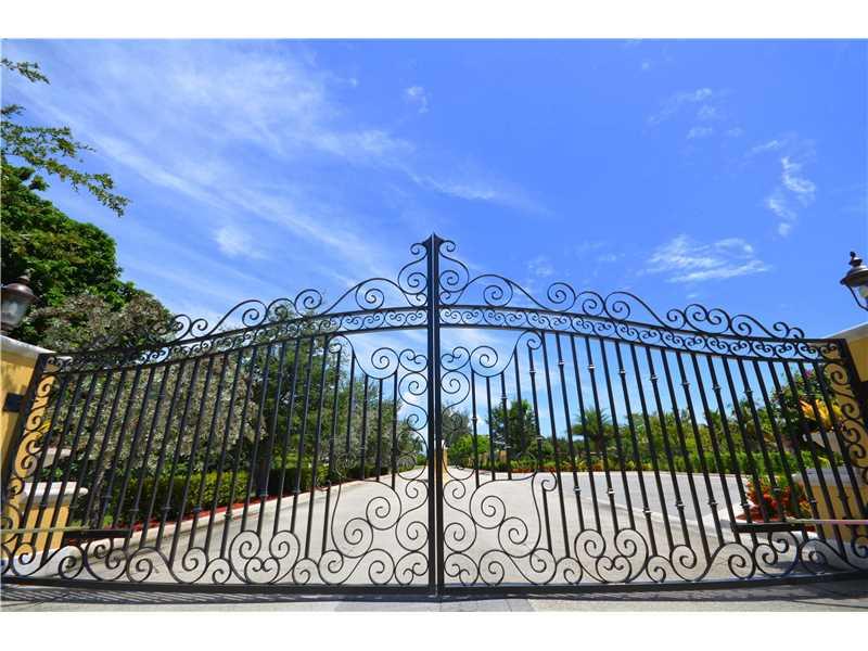 OAK HOLLOW ESTATES - Residential