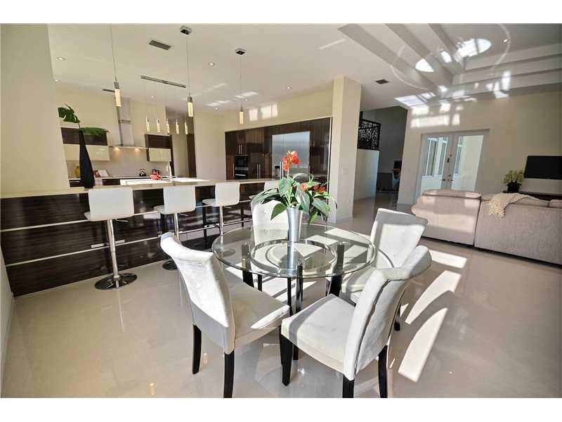 OAK HOLLOW ESTATES - Residential