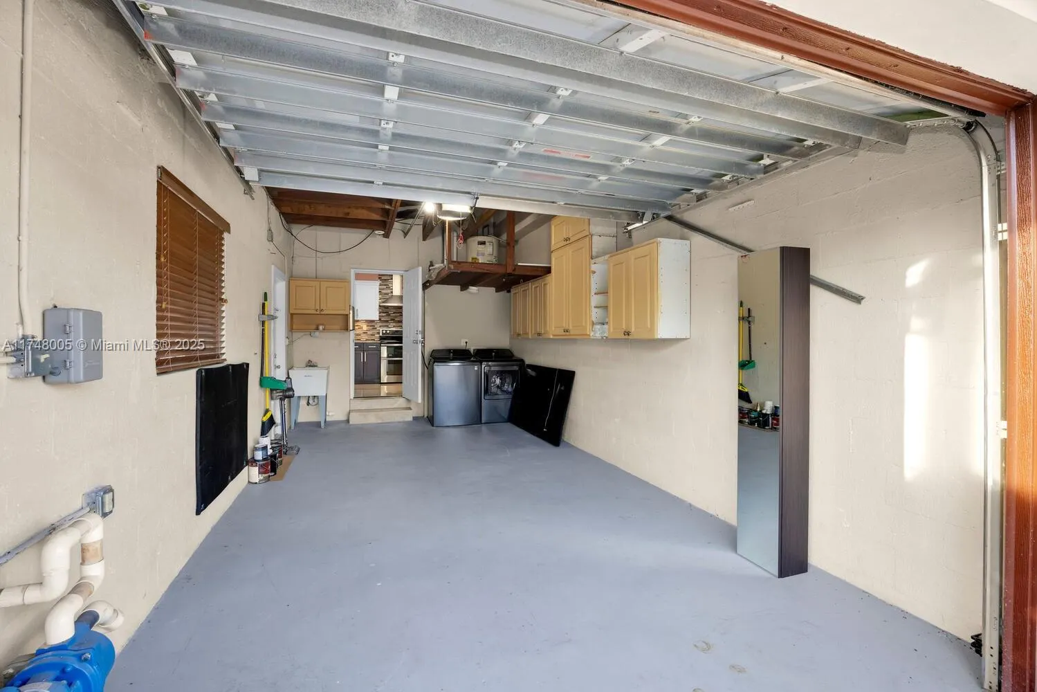 Coral Gables, Florida 33134, United States, 3 Bedrooms Bedrooms, ,2 BathroomsBathrooms,Residential,Active,786