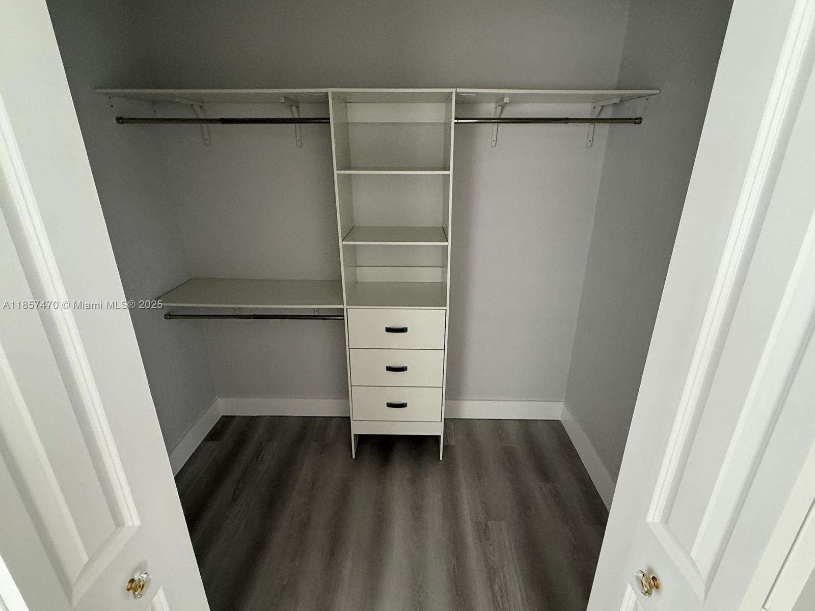 TWELFTH STREET MANORS - Residential