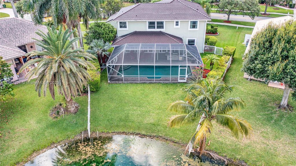 Photo of 16133 N Mariposa Cir N, Pembroke Pines, FL 33331 (MLS # A11387397)