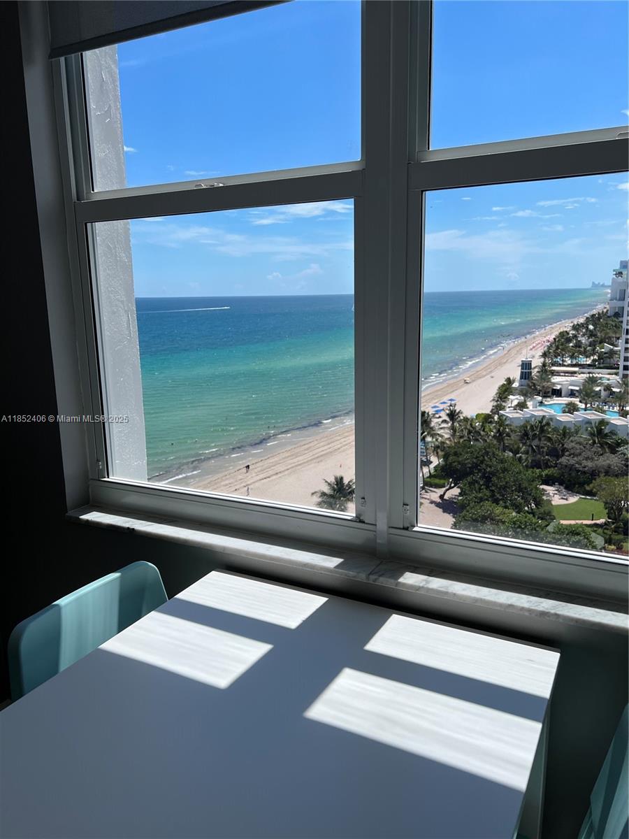 Aquarius Condo - Residential