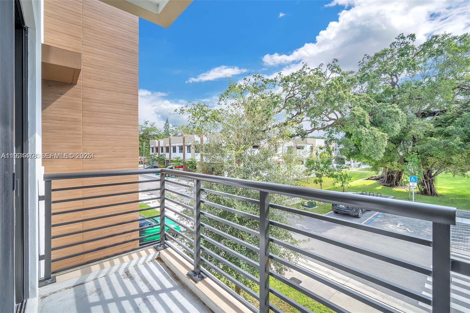 OAKS PLACE - Residential Lease