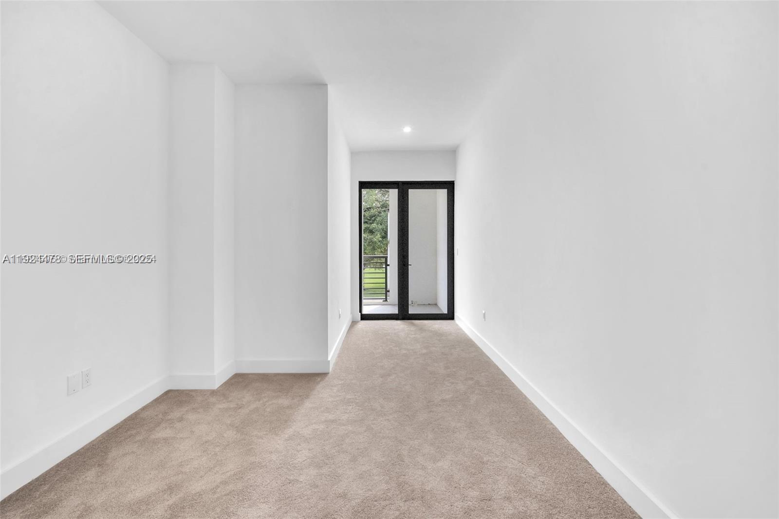 OAKS PLACE - Residential Lease