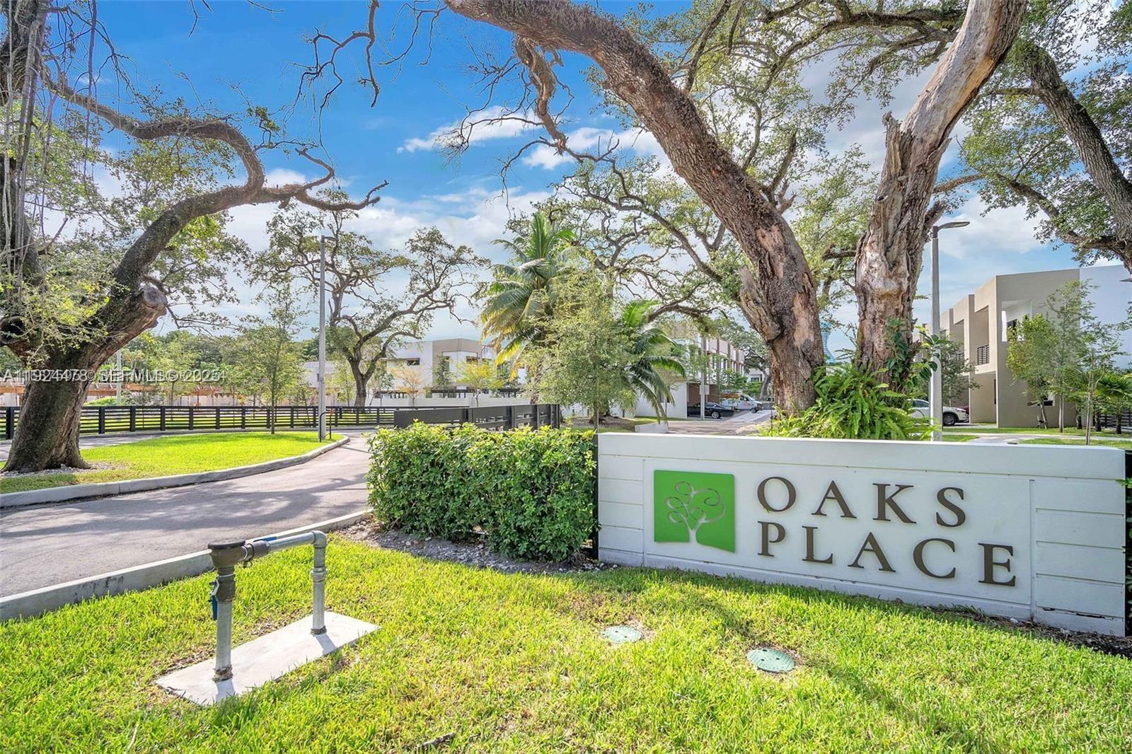 OAKS PLACE - Residential Lease