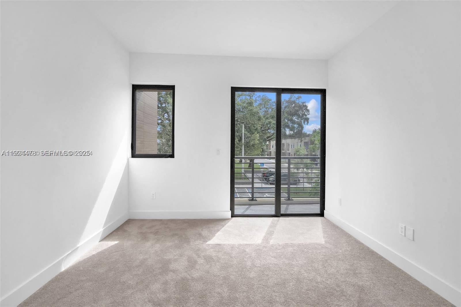 OAKS PLACE - Residential Lease