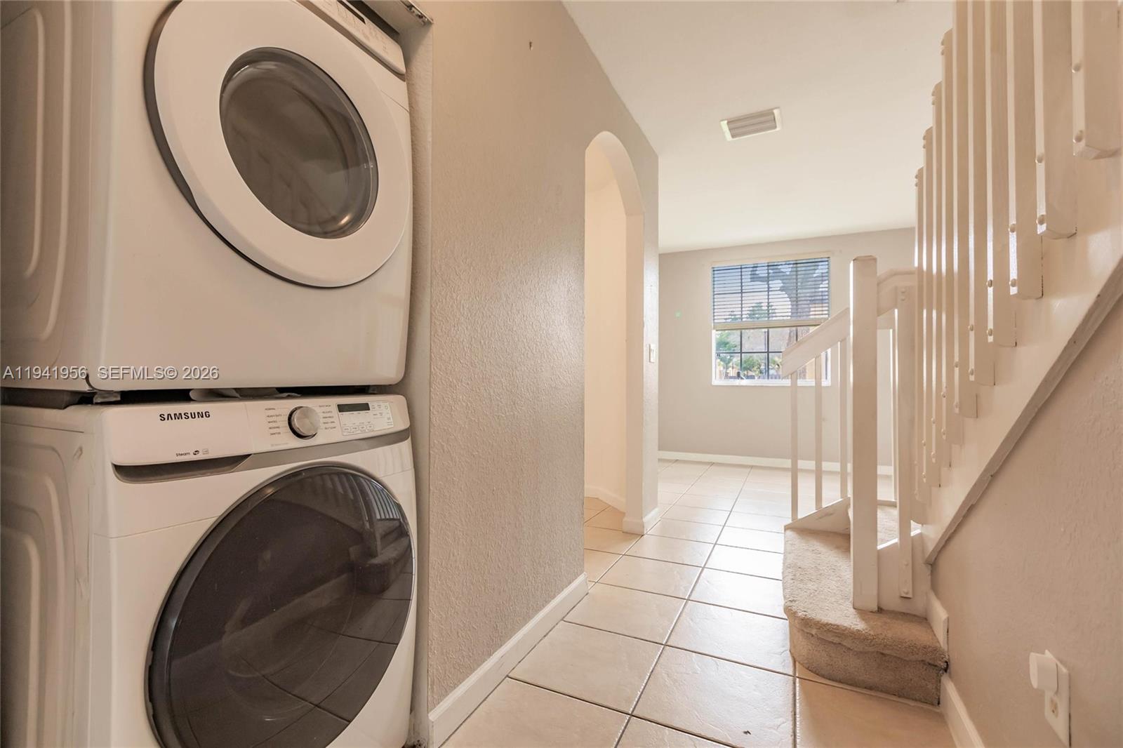 THE SHORES CONDO NO 1 - Residential