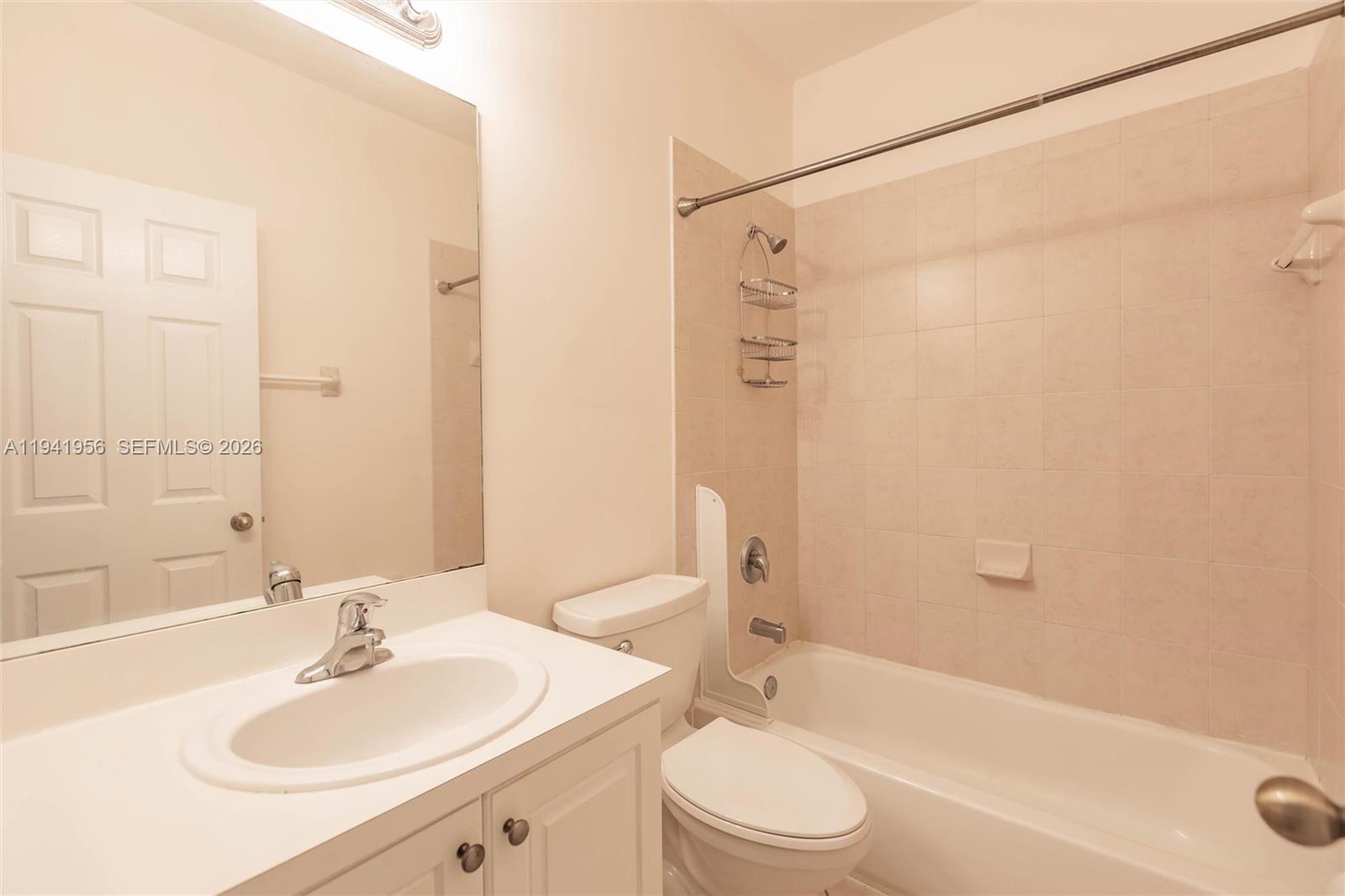 THE SHORES CONDO NO 1 - Residential