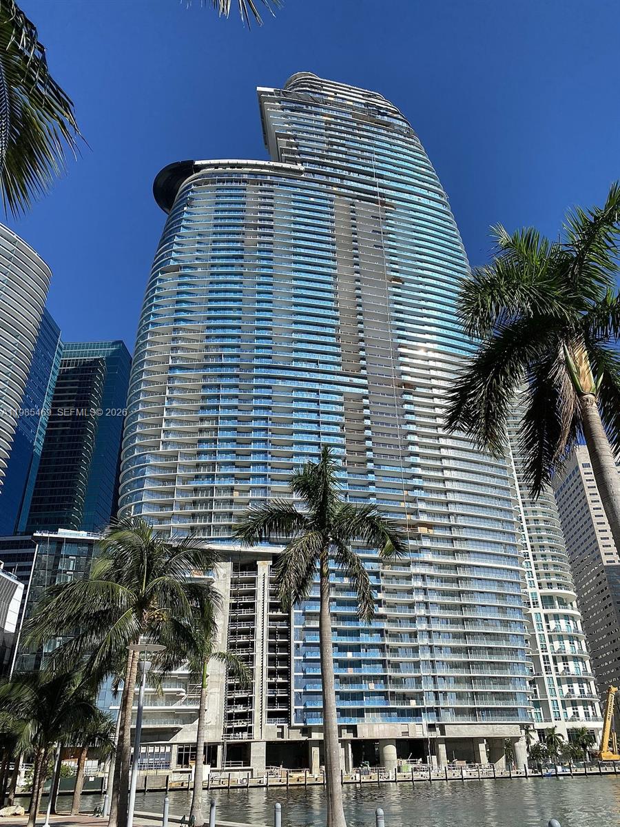 ASTON MARTIN RESIDENCES - Residential