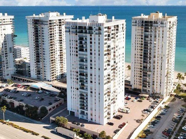 Rental Property at 2101 S Ocean Dr 1506, Hollywood, Broward County, Florida - Bedrooms: 1 
Bathrooms: 2  - $2,450 MO.