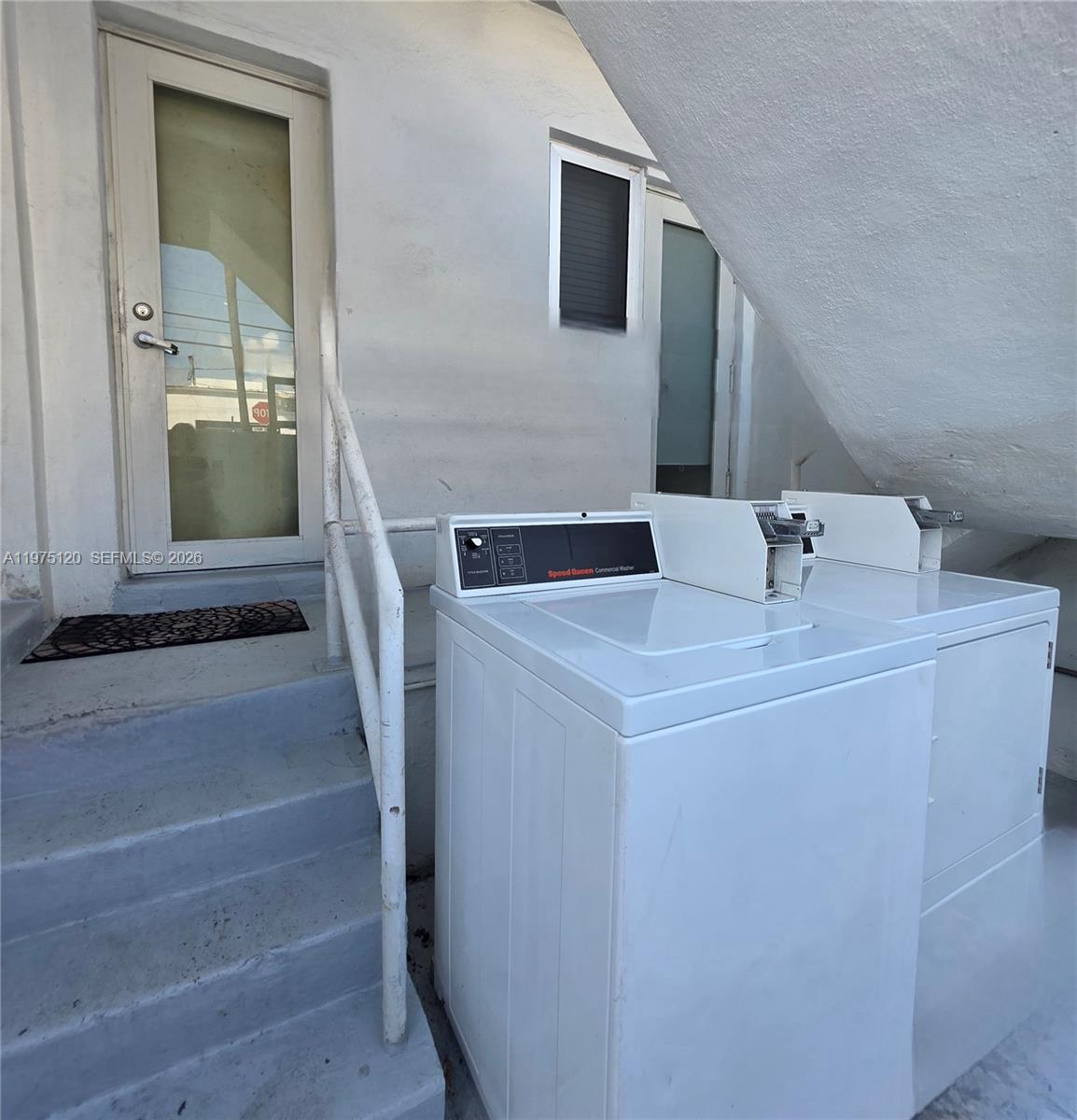 THE MARITIME CONDO - Residential Lease