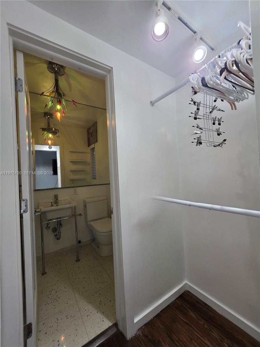 THE MARITIME CONDO - Residential Lease