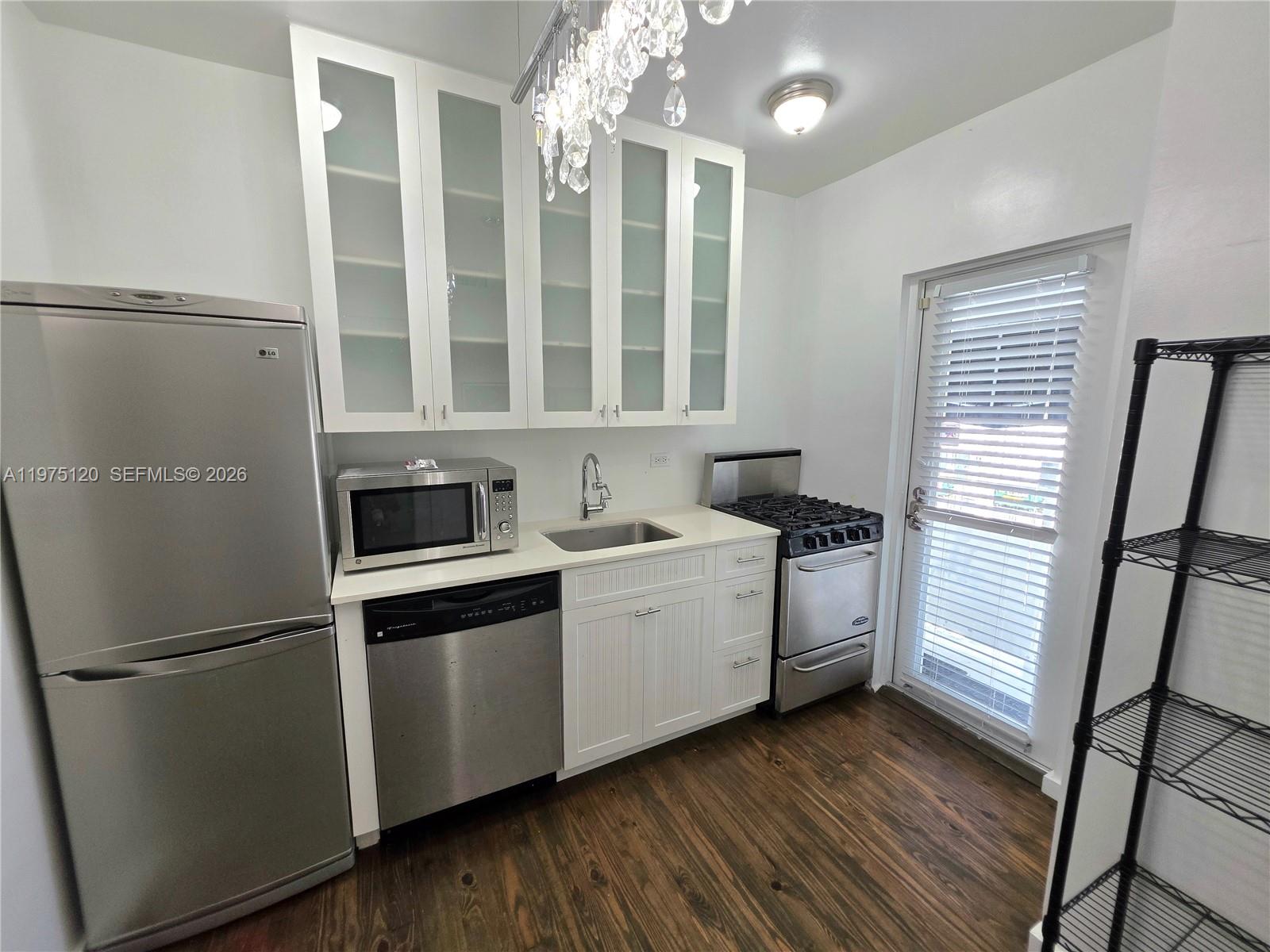 THE MARITIME CONDO - Residential Lease