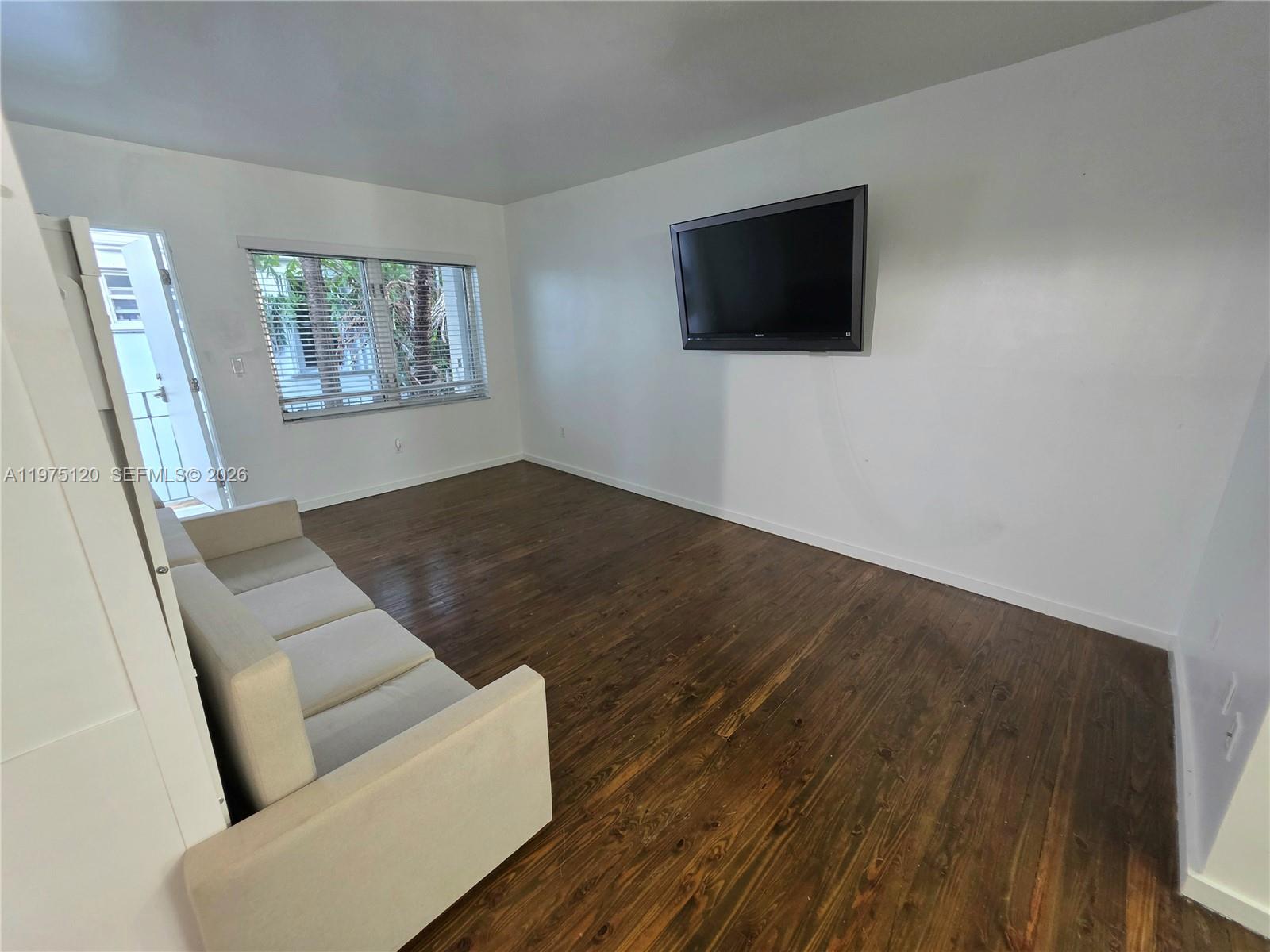 THE MARITIME CONDO - Residential Lease