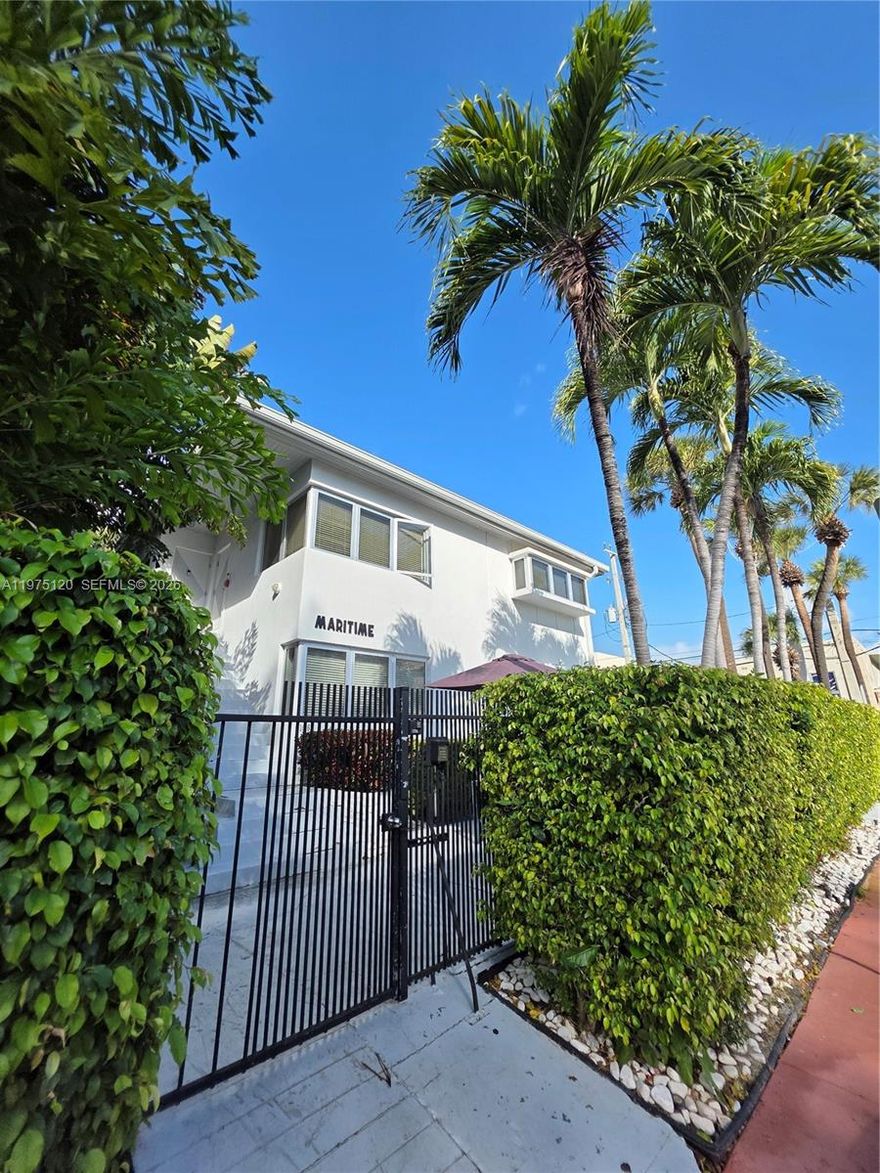 Beautiful very cozy studio in the heart of South Beach less than half a block from iconic Lincoln Rd. Updated bright kitchen and bathroom. Digital smart Thermostat, murphy bed, sofa and wall TV. The apartment is located in a two-story boutique building. Parking available by your entrance. City of Miami Beach Permit (free of charge). Five blocks from the beautiful beaches of famous South Beach. Minutes from stores, restaurants, services, and the beach. 5 to 10 min drive to Downtown Miami, 15 to Wynwood, Midtown, and Port of Miami. Unbeatable location. Free transportation a couple of blocks away, as well as public transportation.