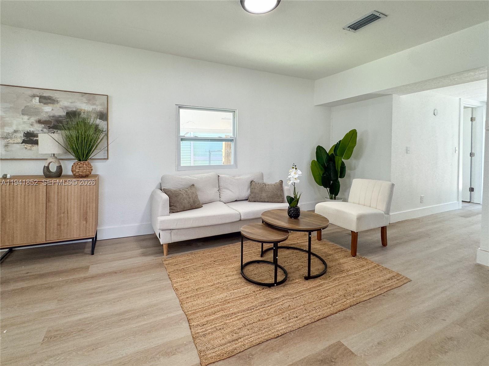 OAKLAND PARK SECOND ADD - Residential