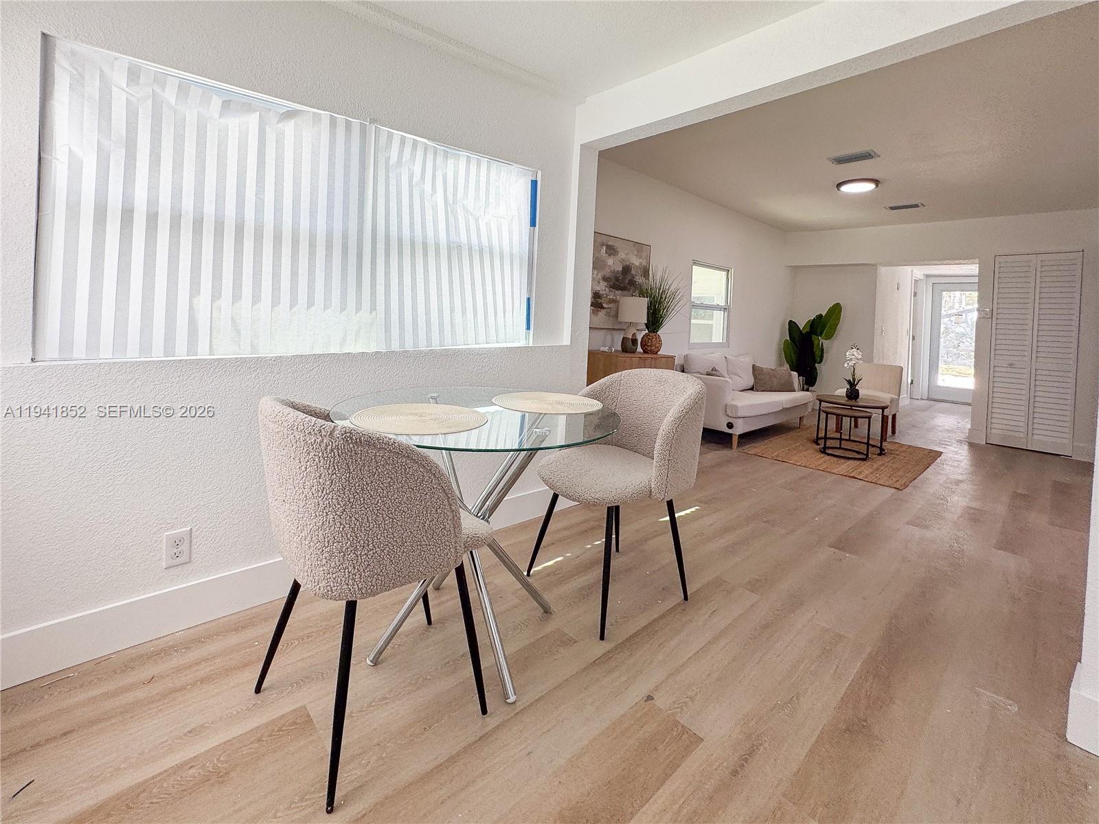 OAKLAND PARK SECOND ADD - Residential