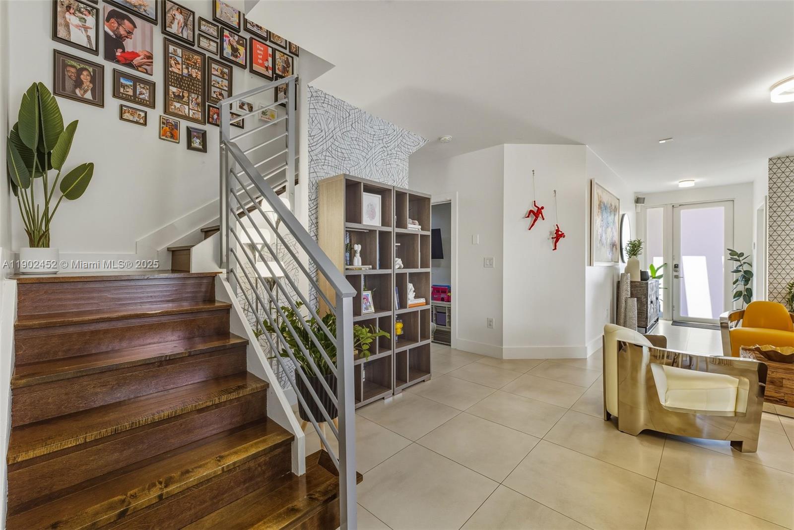 DORAL PALMS SOUTH - Residential Lease