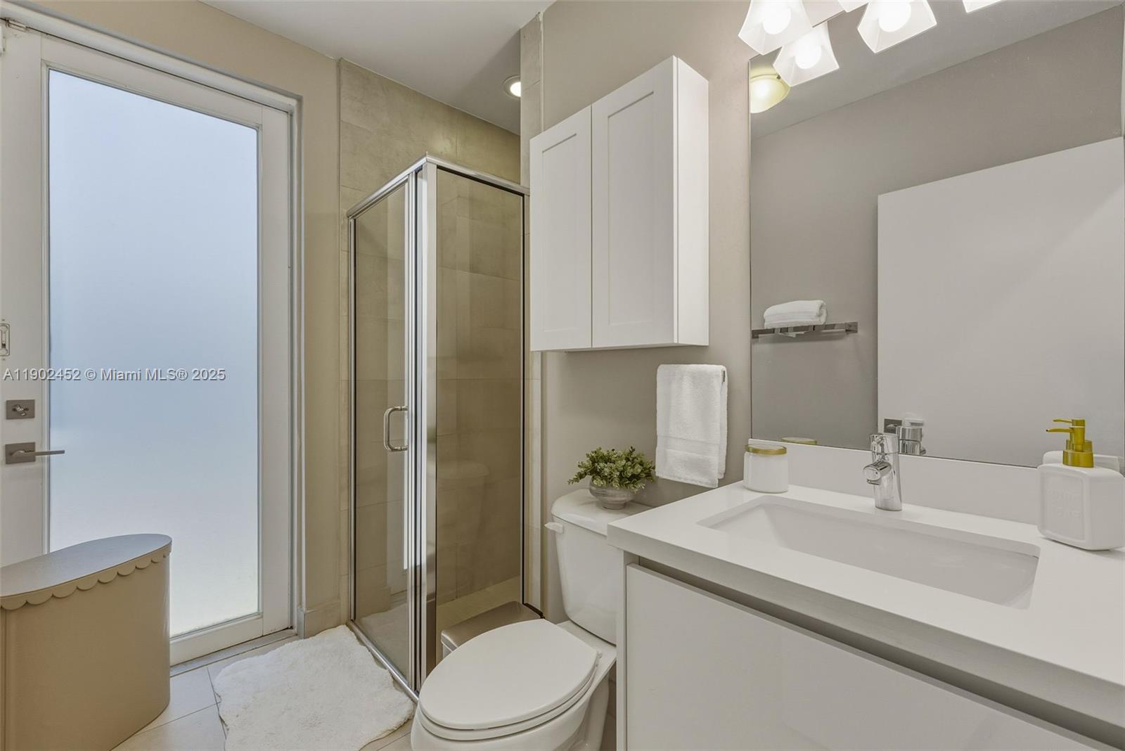 DORAL PALMS SOUTH - Residential Lease