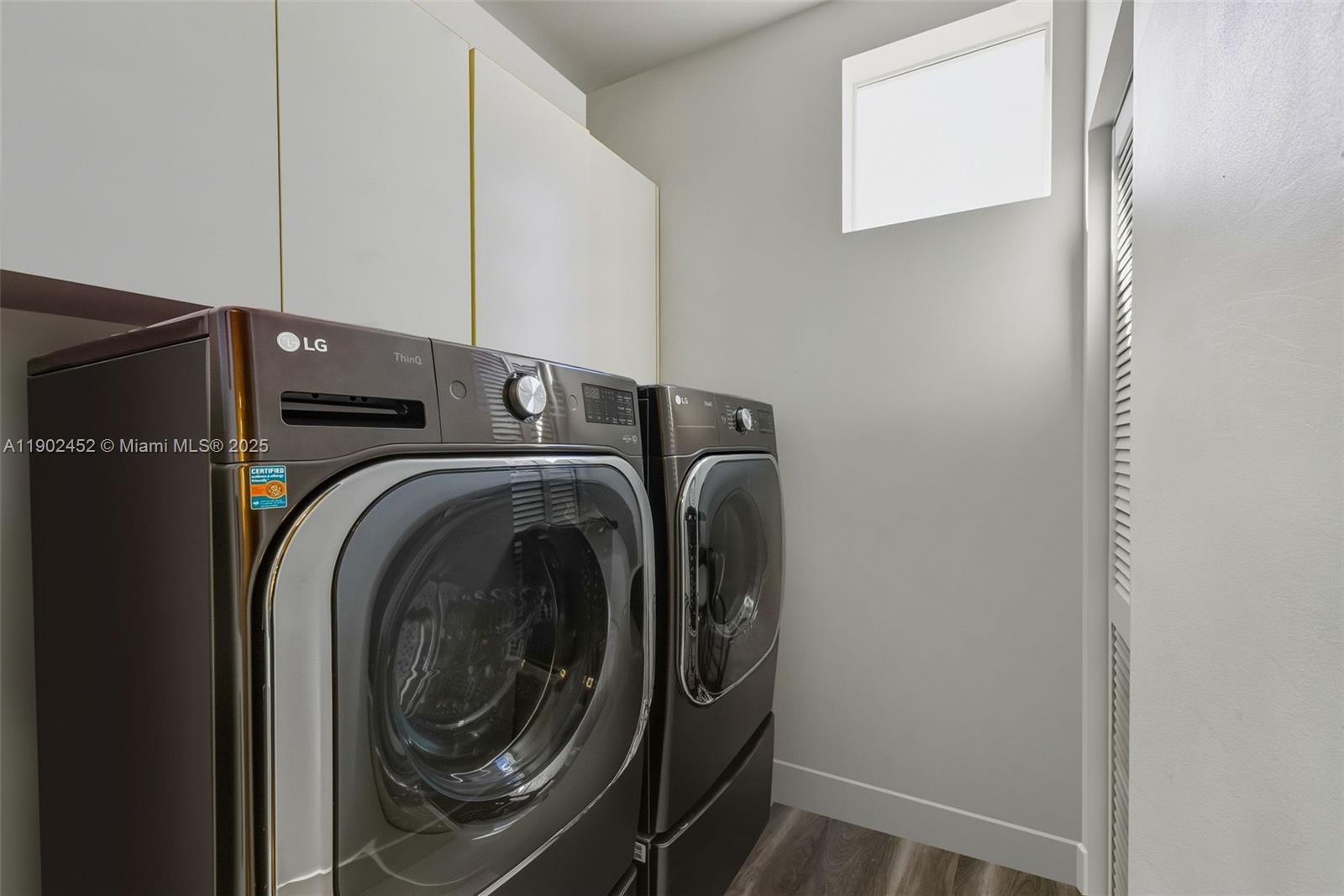 DORAL PALMS SOUTH - Residential Lease