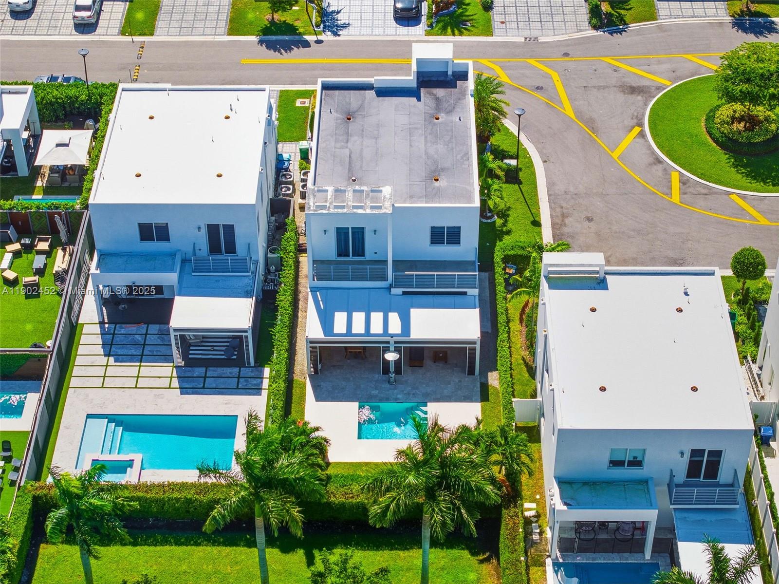 DORAL PALMS SOUTH - Residential Lease
