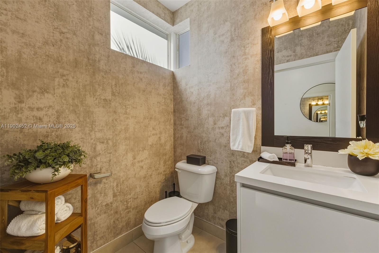 DORAL PALMS SOUTH - Residential Lease