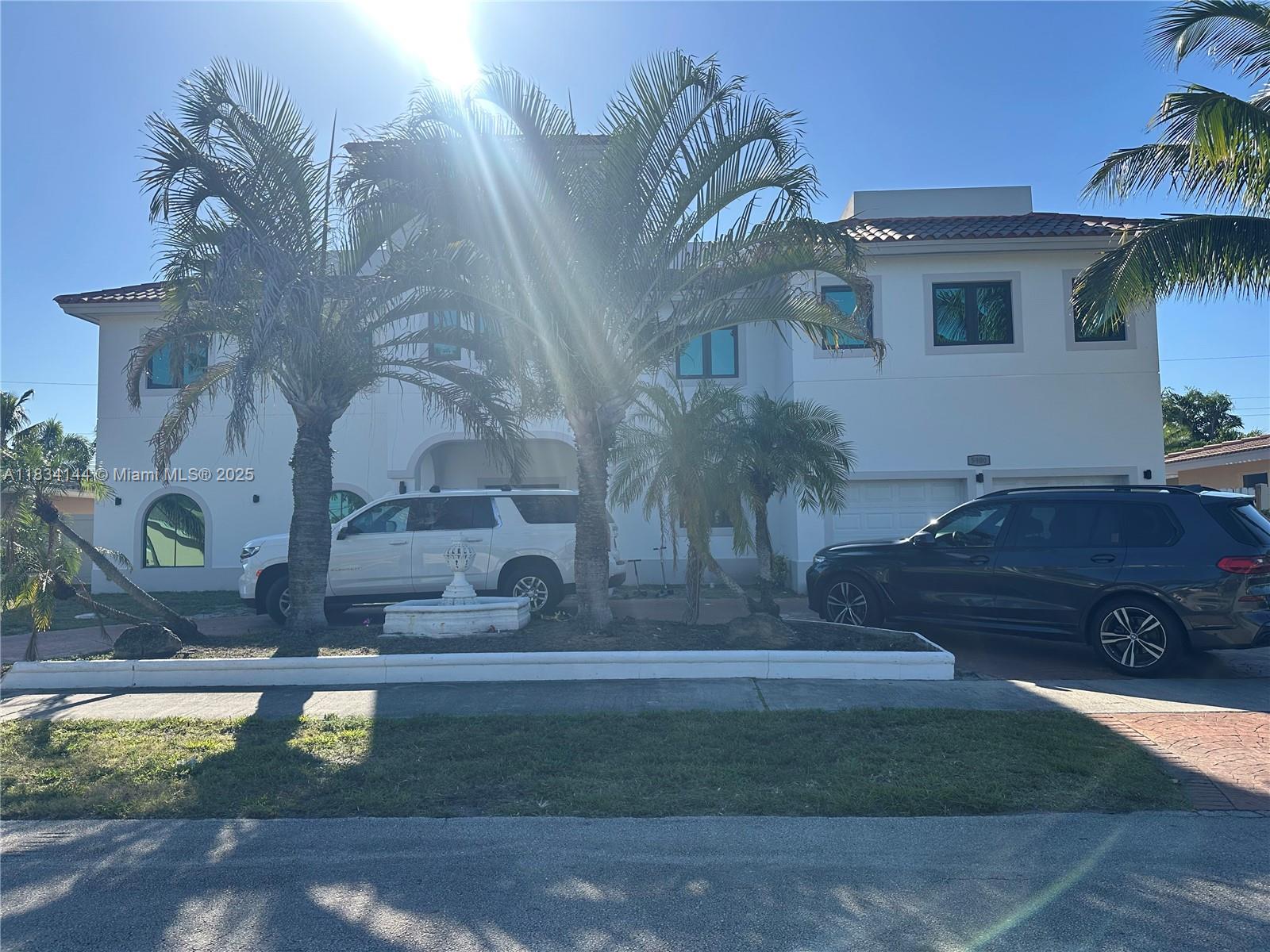IMPERIAL POINT - Residential