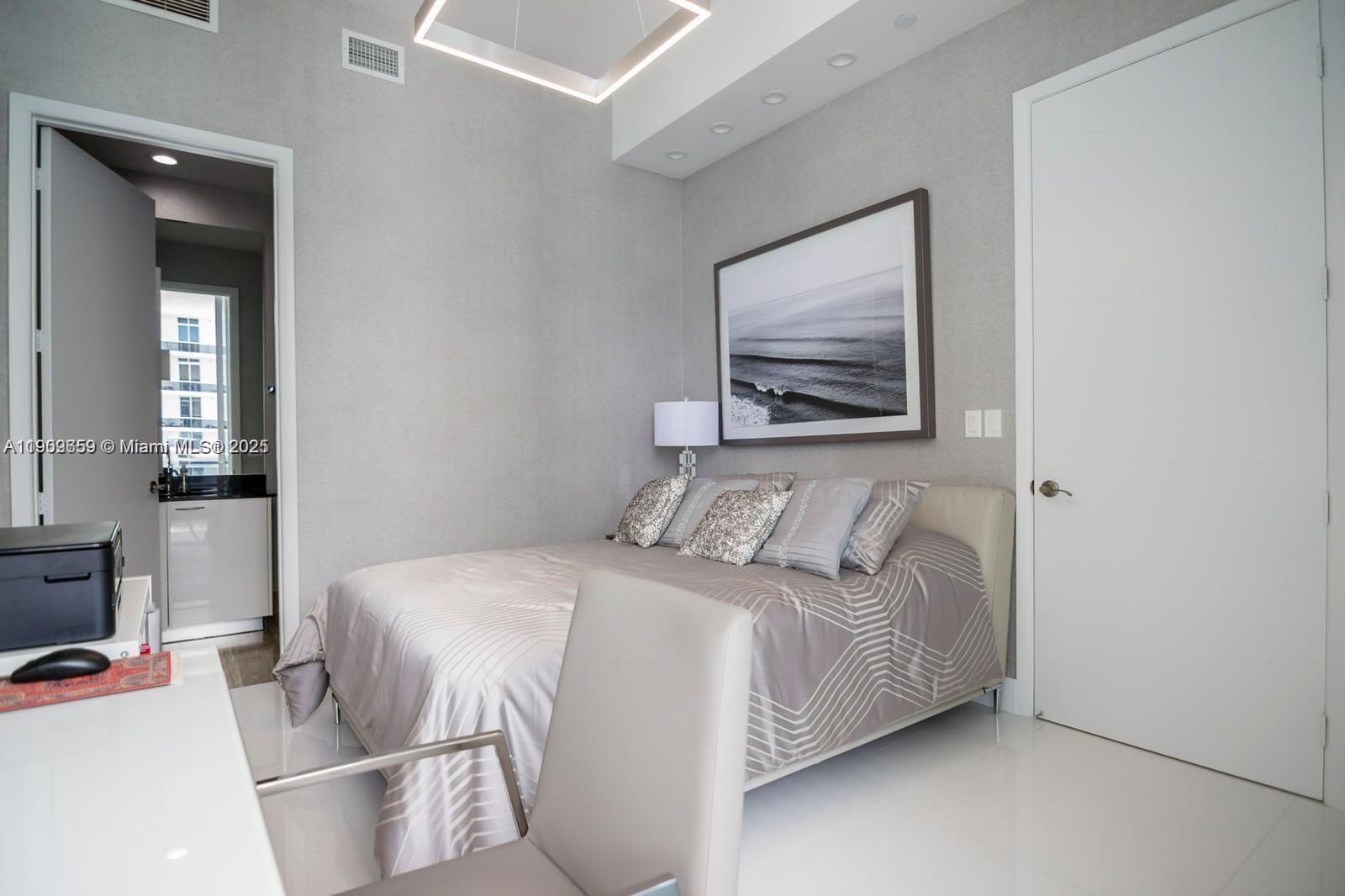 TDR TOWER II CONDO - Residential Lease