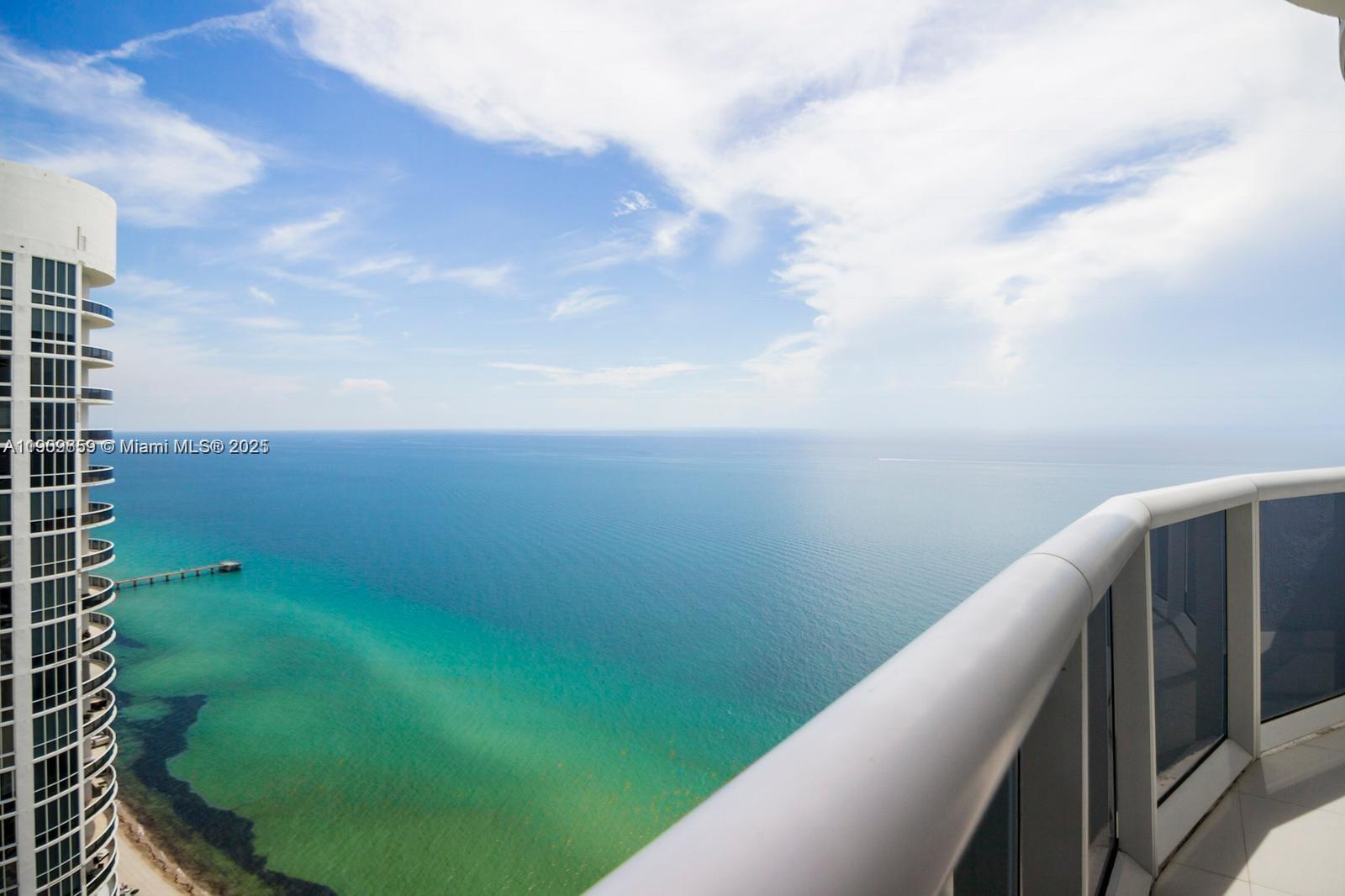 15901 Collins Ave 4002